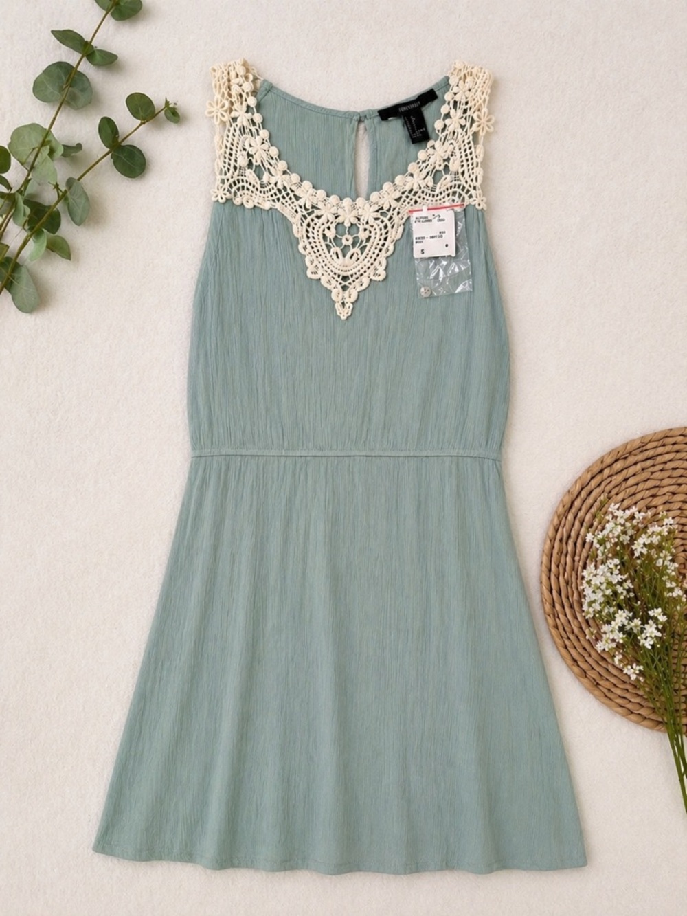 Forever 21 Mint Green Crochet Lace Sleeveless Dress Size Small